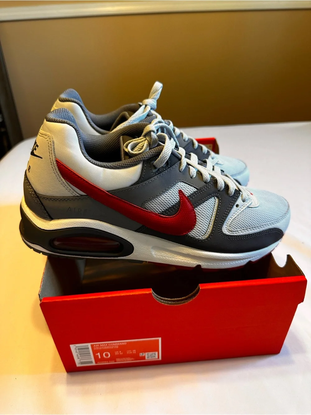 Nike Air Max Command Men’s Grey/White/Red Size 10  Box Without Lid .